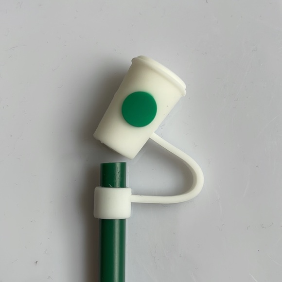 Silicone Starbucks Straw topper - Picture 2 of 2